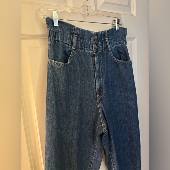 Levi's High Waisted /Paperbag Waist Straight Leg Jeans, Dark Wash, Size 29 - Picture 2 of 9